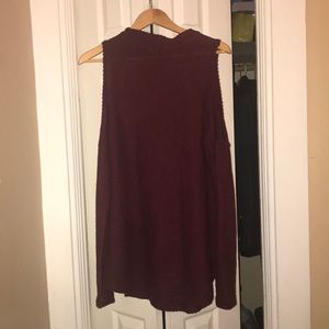 Burgundy shirt with shoulder cut outs